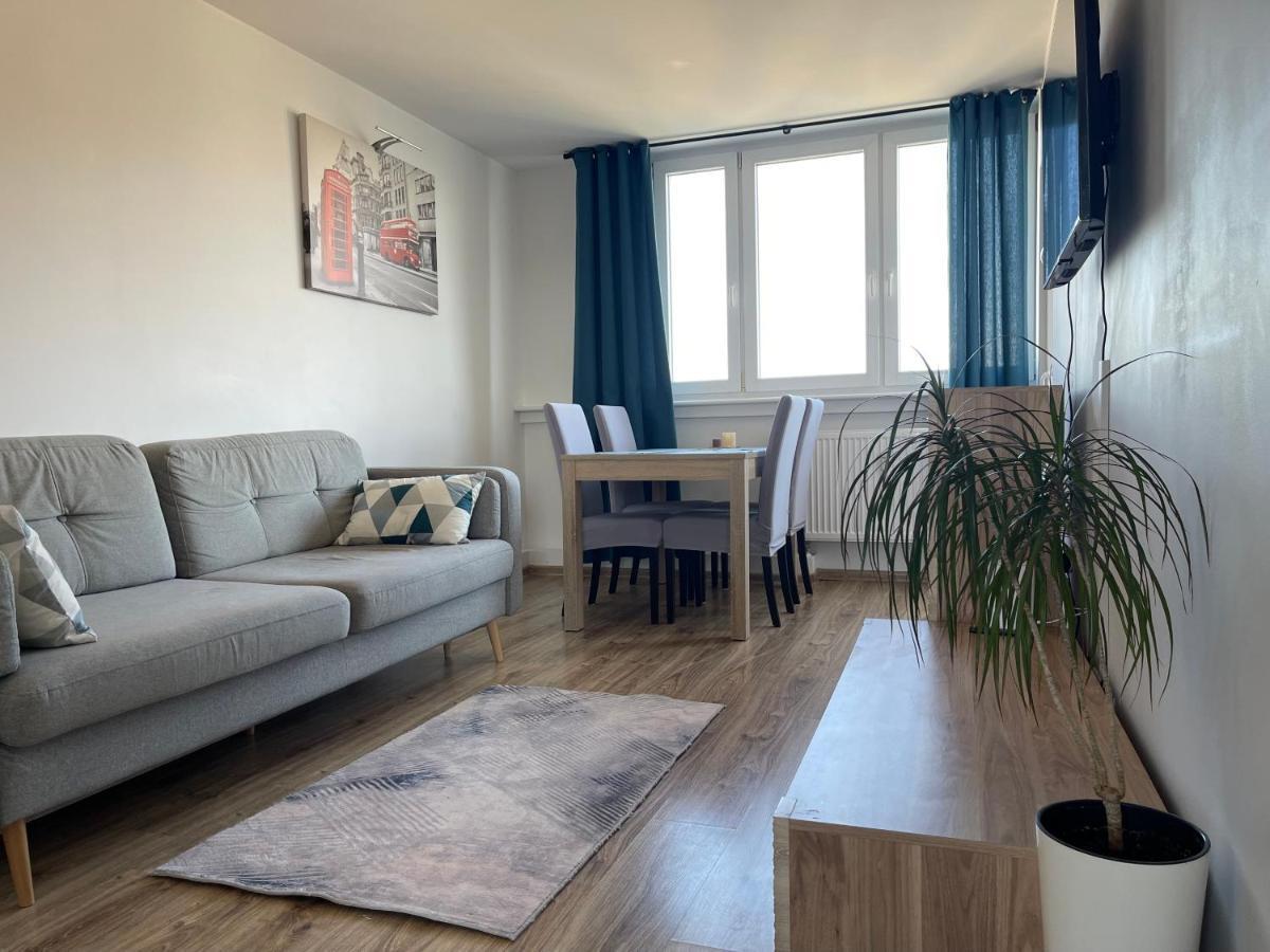 Apartament Z Widokiem เยเลเนียกูรา ภายนอก รูปภาพ